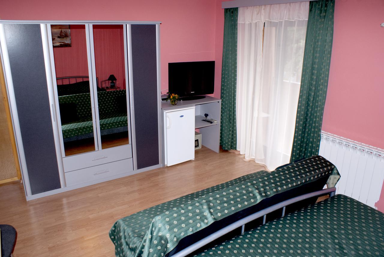 Pansion Ana Hotel Mali Losinj Exterior photo